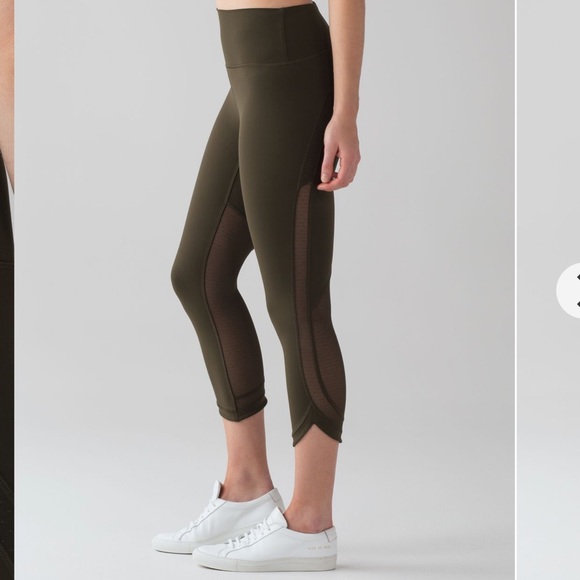 lululemon athletica Pants - Lululemon Revitalize Crop 21”